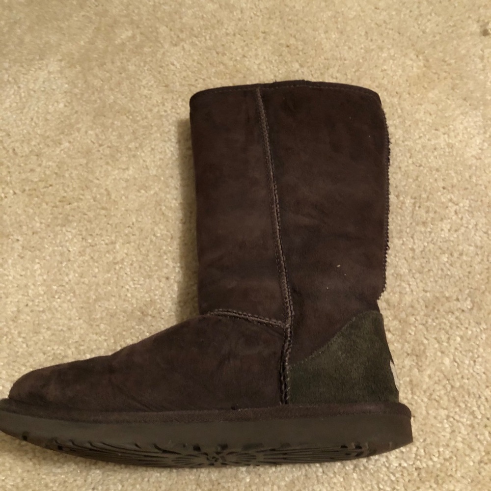 Ugg Short Boot Ii - image 2